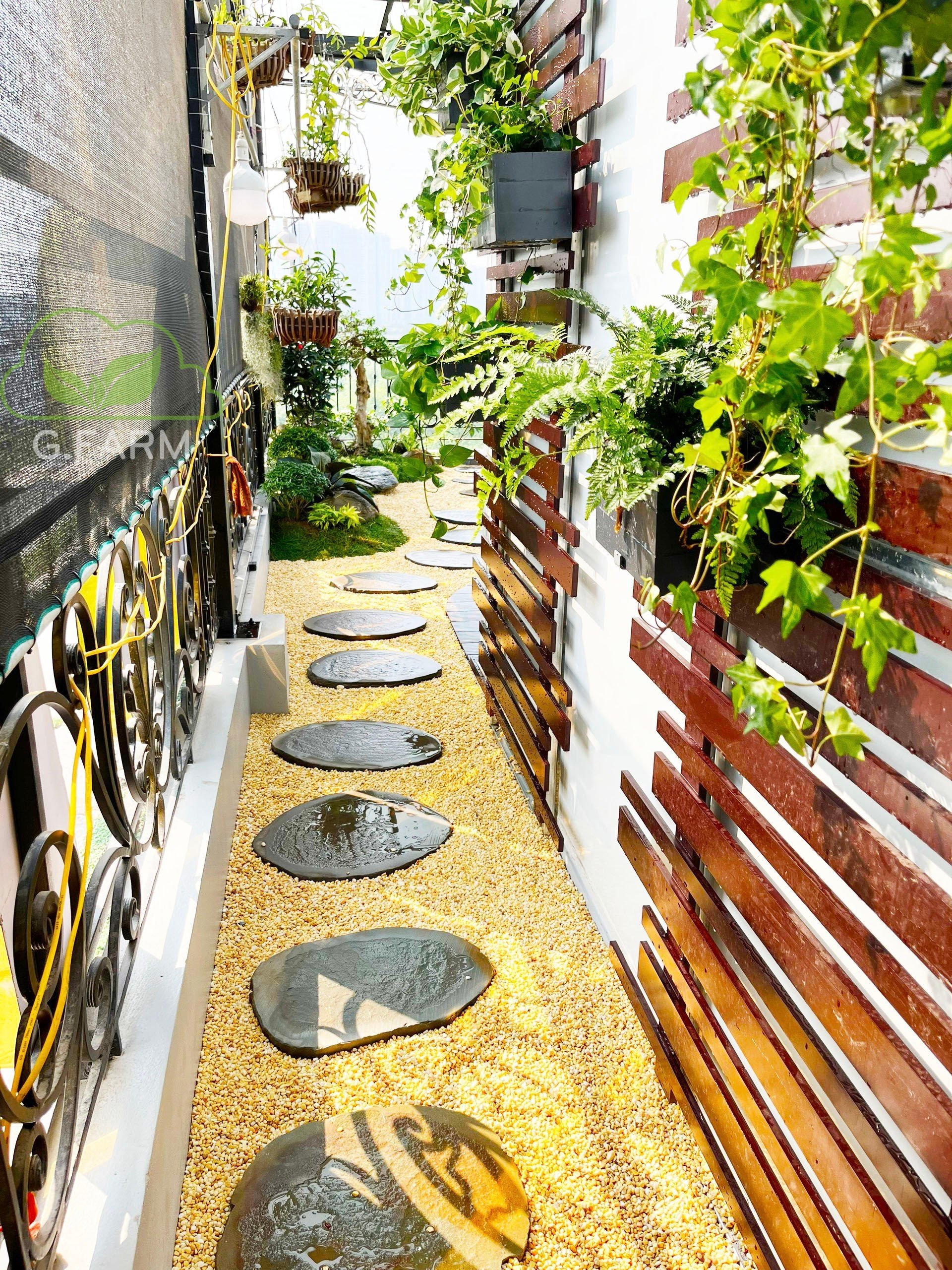 Không gian nhỏ trên sân thượng cũng có thể làm sân vườn 